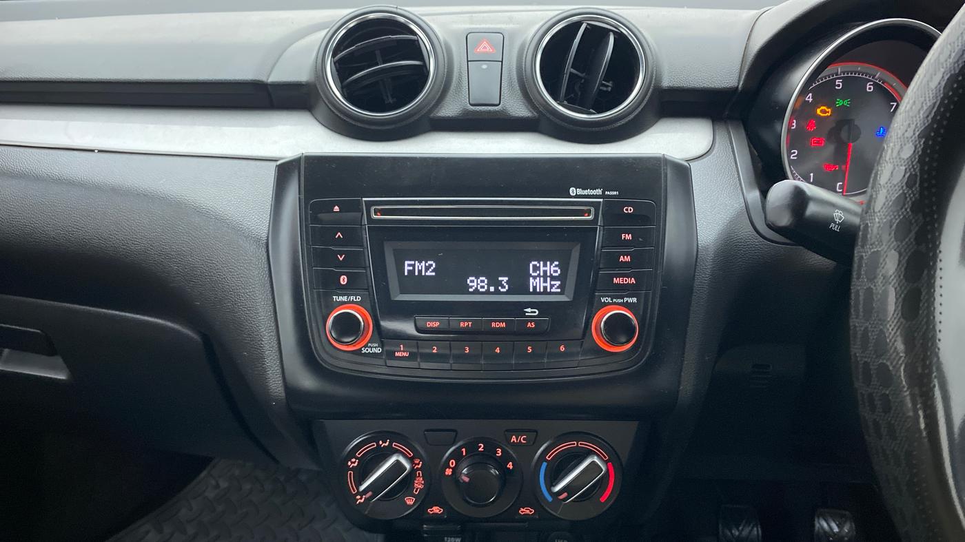 2020 Maruti Swift VXI, Petrol, Manual, 41,044 km, Air Conditioner