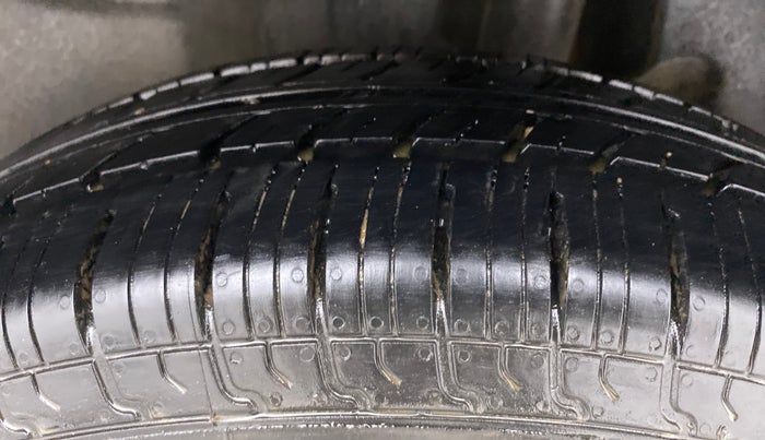 2020 Maruti Swift VXI, Petrol, Manual, 41,044 km, Left Rear Tyre Tread
