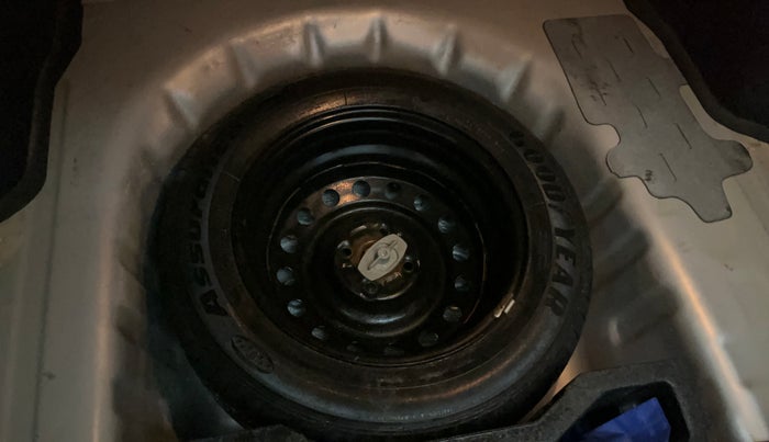 2017 Maruti Ciaz ALPHA 1.4 PETROL, Petrol, Manual, 77,023 km, Spare Tyre