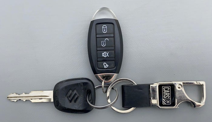 2018 Maruti Alto K10 VXI P, Petrol, Manual, 23,328 km, Key Close Up