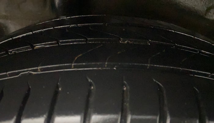 2016 Honda City 1.5L I-VTEC VX (O) MT, Petrol, Manual, 62,077 km, Right Rear Tyre Tread