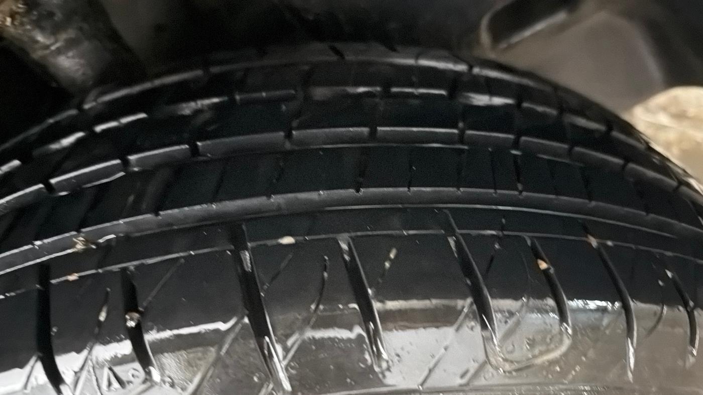 2018 Jeep Compass SPORT 1.4 PETROL, Petrol, Manual, 71,584 km, Left Rear Tyre Tread