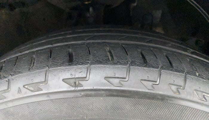 2017 Honda WR-V 1.2 i-VTEC S MT, Petrol, Manual, 18,556 km, Right Front Tyre Tread