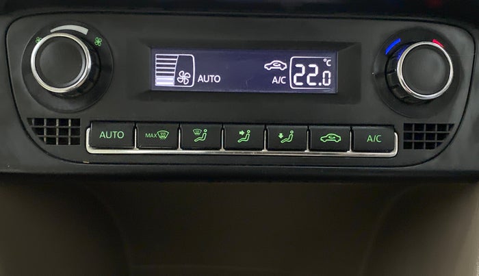 2016 Skoda Rapid 1.6 MPI MT STYLE PLUS, Petrol, Manual, 46,030 km, Automatic Climate Control