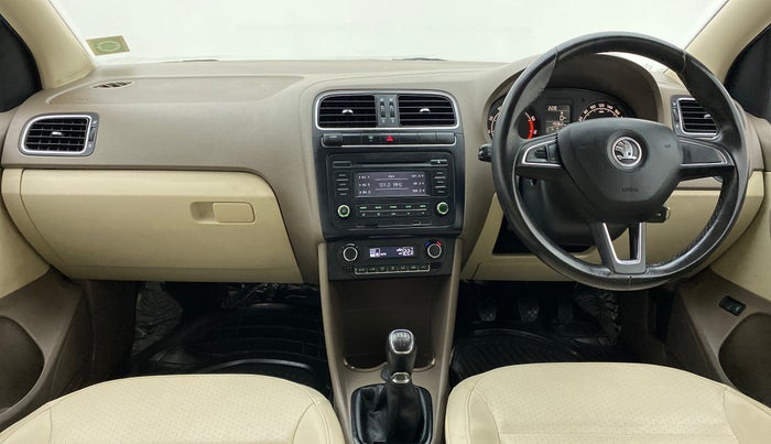 2016 Skoda Rapid 1.6 MPI MT STYLE PLUS, Petrol, Manual, 46,030 km, Dashboard