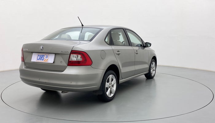 2016 Skoda Rapid 1.6 MPI MT STYLE PLUS, Petrol, Manual, 46,030 km, Right Back Diagonal