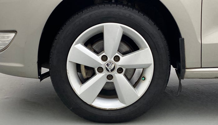 2016 Skoda Rapid 1.6 MPI MT STYLE PLUS, Petrol, Manual, 46,030 km, Left Front Wheel