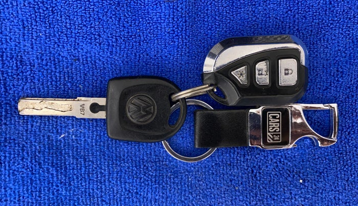 2012 Volkswagen Polo TRENDLINE 1.2L PETROL, Petrol, Manual, 90,744 km, Key Close Up