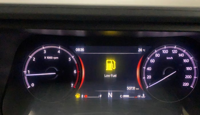 2022 Mahindra XUV700 MX P MT 5 STR, Petrol, Manual, 50,722 km, Odometer Image