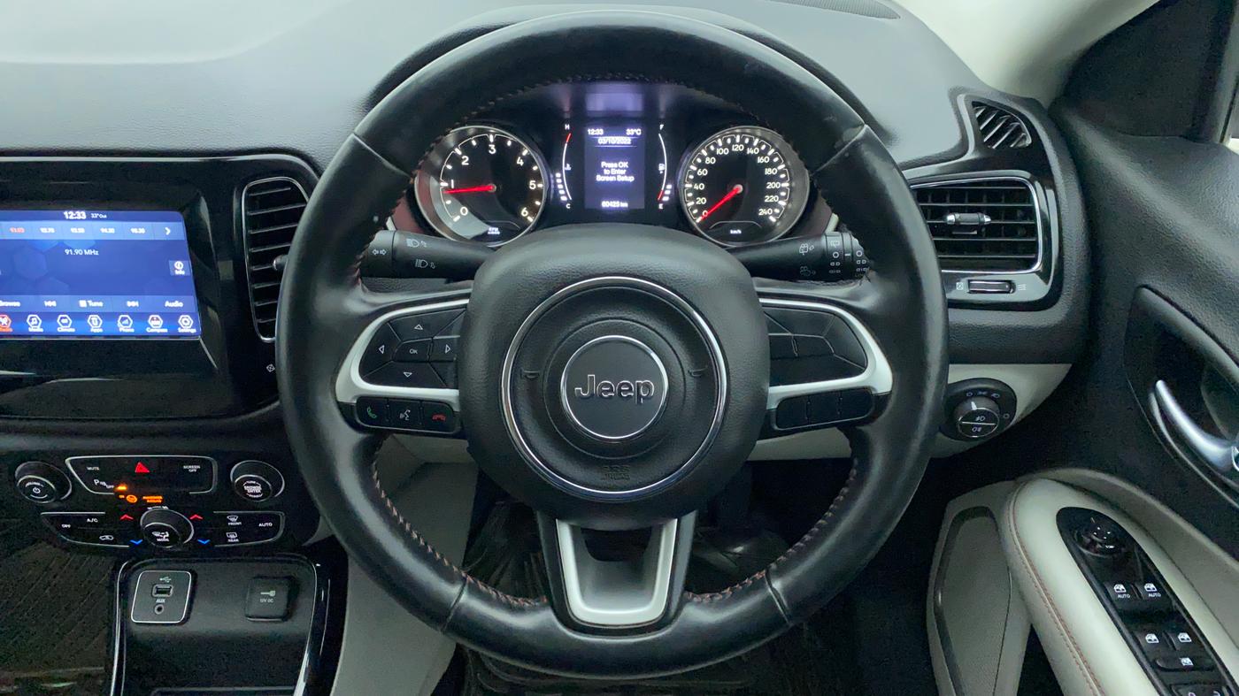 2017 Jeep Compass 2.0 LIMITED, Diesel, Manual, 60,797 km, Steering Wheel Close Up