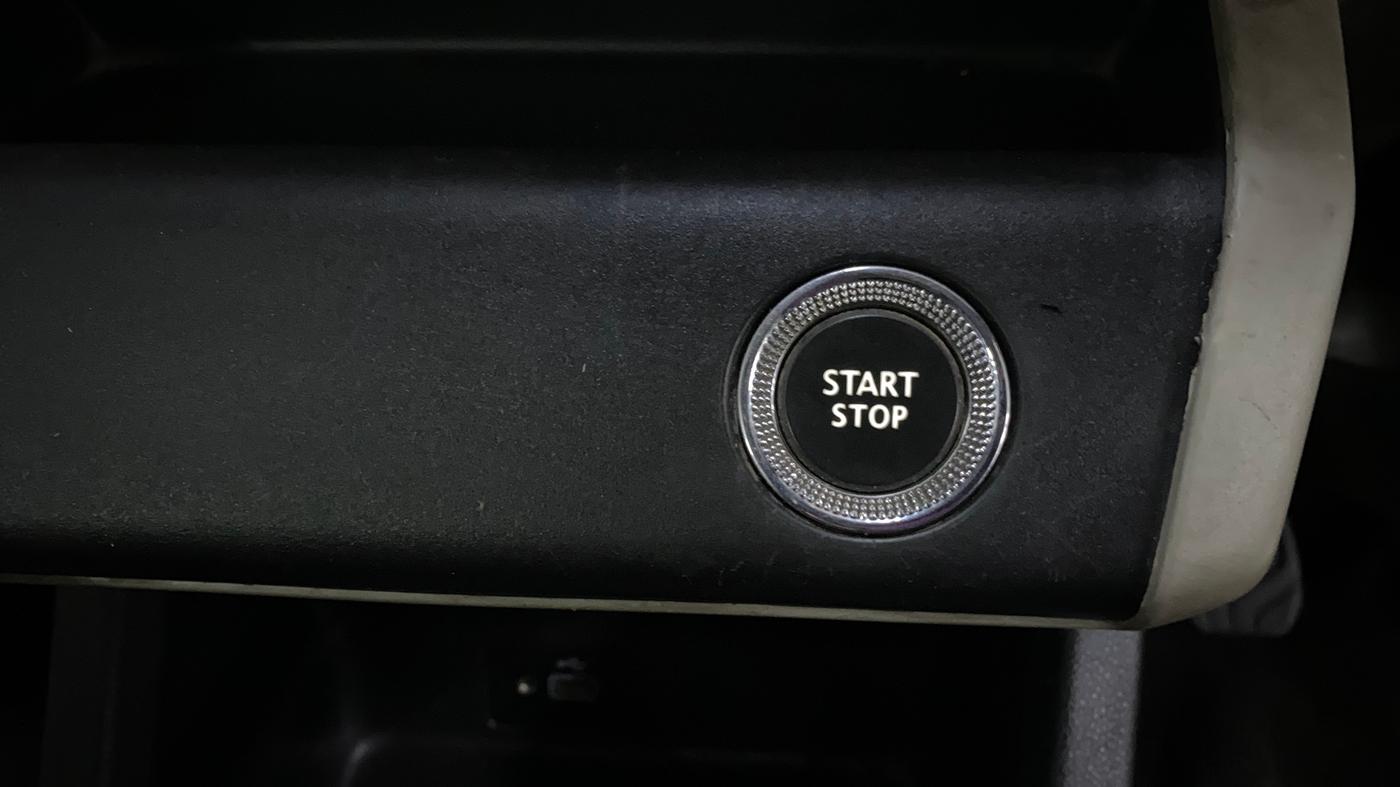 2019 Renault TRIBER RXZ, Petrol, Manual, 59,189 km, Keyless Start/ Stop Button