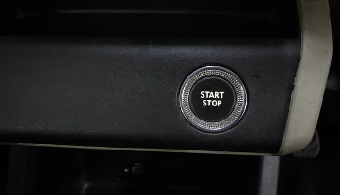 2019 Renault TRIBER RXZ, Petrol, Manual, 59,189 km, Keyless Start/ Stop Button