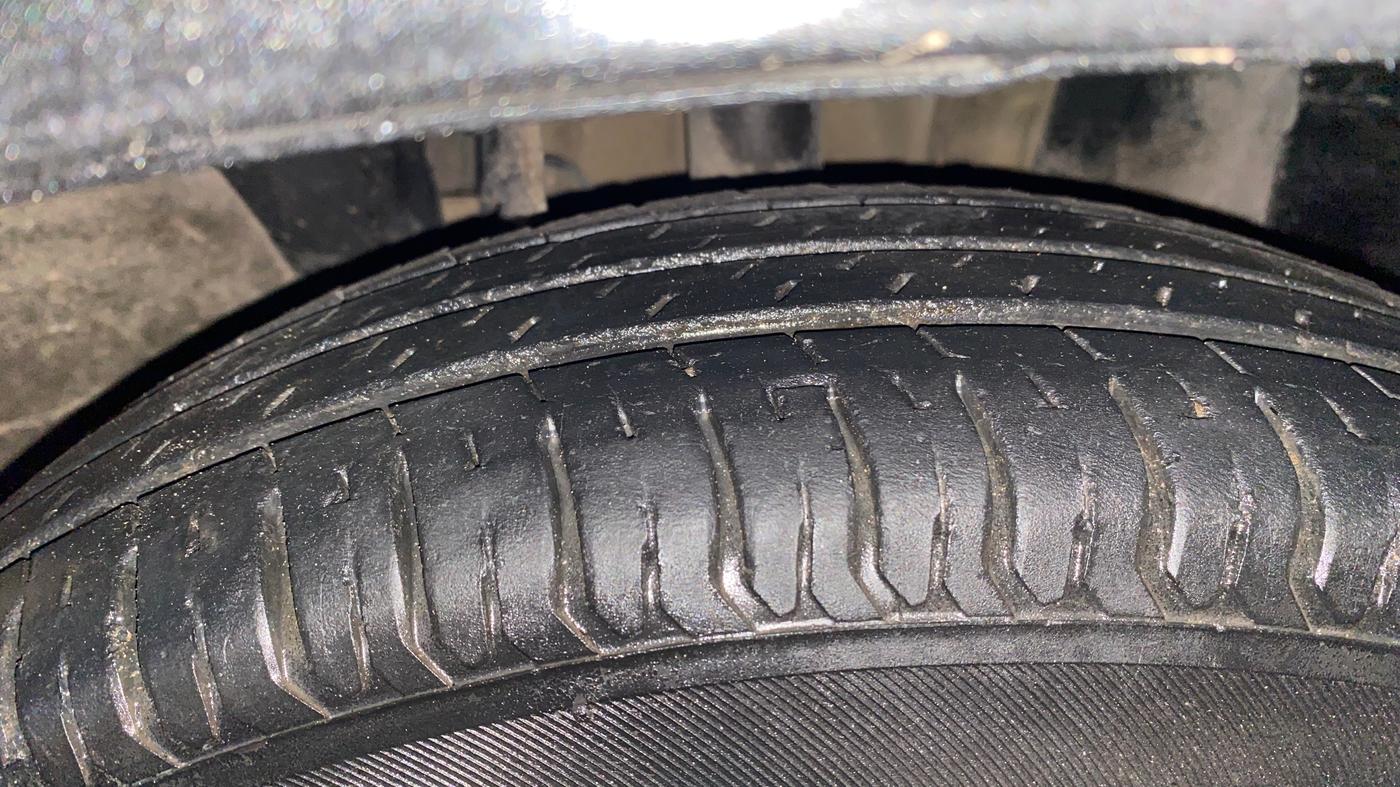 2019 Renault TRIBER RXZ, Petrol, Manual, 59,189 km, Right Front Tyre Tread