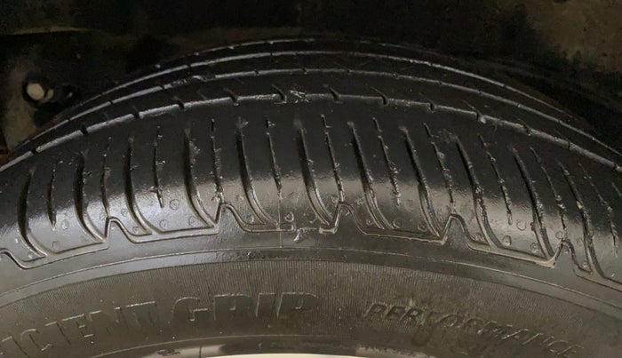 2023 MG GLOSTER SAVVY 2.0 TURBO 7 STR 2WD, Diesel, Automatic, 36,456 km, Right Rear Tyre Tread