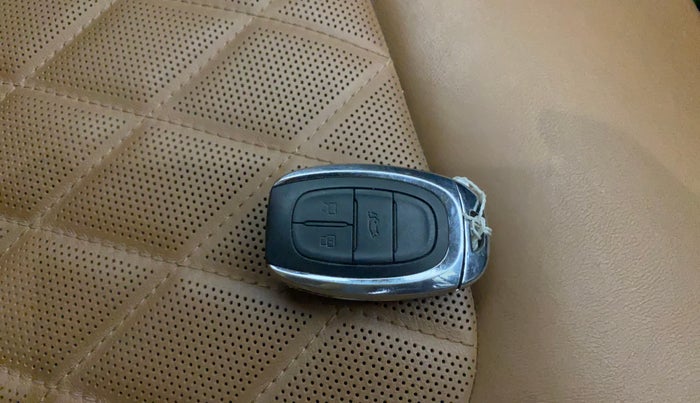 2023 MG GLOSTER SAVVY 2.0 TURBO 7 STR 2WD, Diesel, Automatic, 36,456 km, Key Close Up