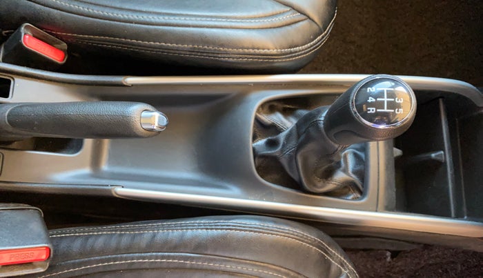 2016 Maruti Baleno ALPHA PETROL 1.2, Petrol, Manual, 1,15,161 km, Gear Lever