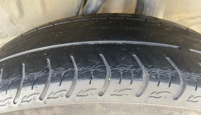 2022 Honda Amaze 1.2L I-VTEC VX, Petrol, Manual, 40,778 km, Left Rear Tyre Tread