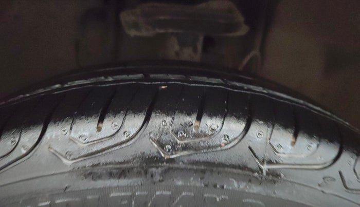 2018 Tata Tiago XZ PETROL, Petrol, Manual, 46,606 km, Right Front Tyre Tread