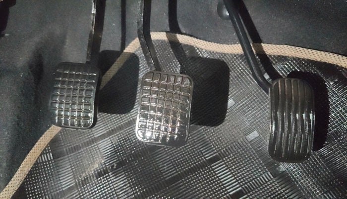 2018 Tata Tiago XZ PETROL, Petrol, Manual, 46,606 km, Pedals