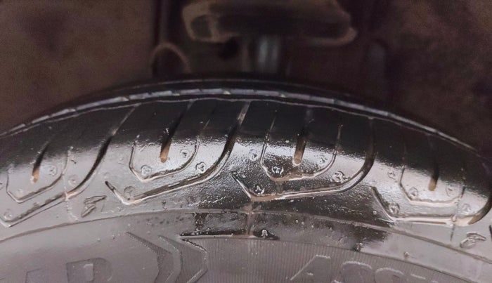 2018 Tata Tiago XZ PETROL, Petrol, Manual, 46,606 km, Left Front Tyre Tread