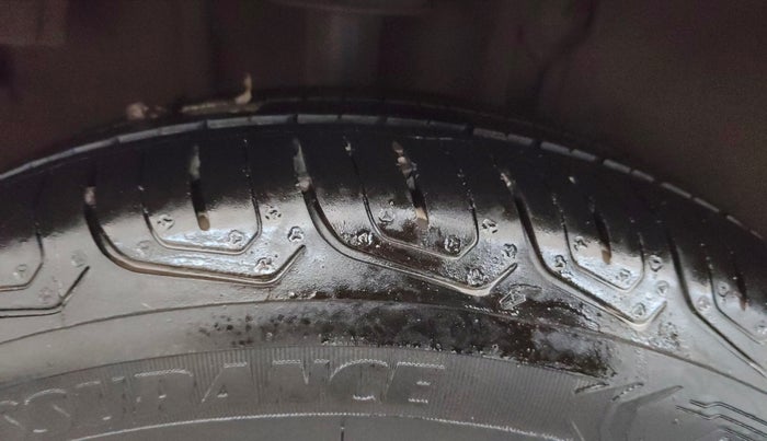 2018 Tata Tiago XZ PETROL, Petrol, Manual, 46,606 km, Right Rear Tyre Tread