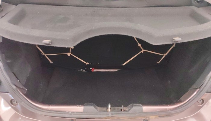 2018 Tata Tiago XZ PETROL, Petrol, Manual, 46,606 km, Boot Inside