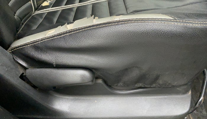 2018 Maruti Vitara Brezza LDI (O), Diesel, Manual, 22,248 km, Driver Side Adjustment Panel