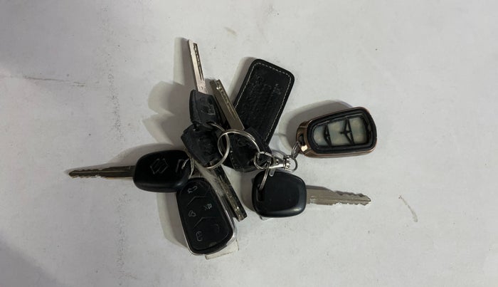 2019 Maruti Celerio VXI (O) CNG, CNG, Manual, 85,328 km, Key Close Up