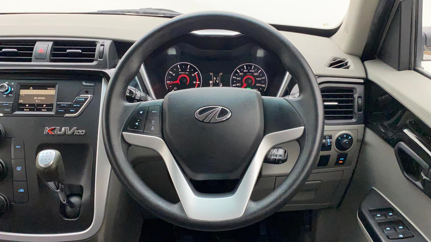2016 Mahindra Kuv100 K8 6 STR, Petrol, Manual, 24,964 km, Steering Wheel Close Up