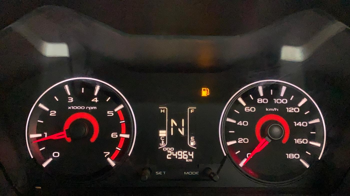 2016 Mahindra Kuv100 K8 6 STR, Petrol, Manual, 24,964 km, Odometer Image