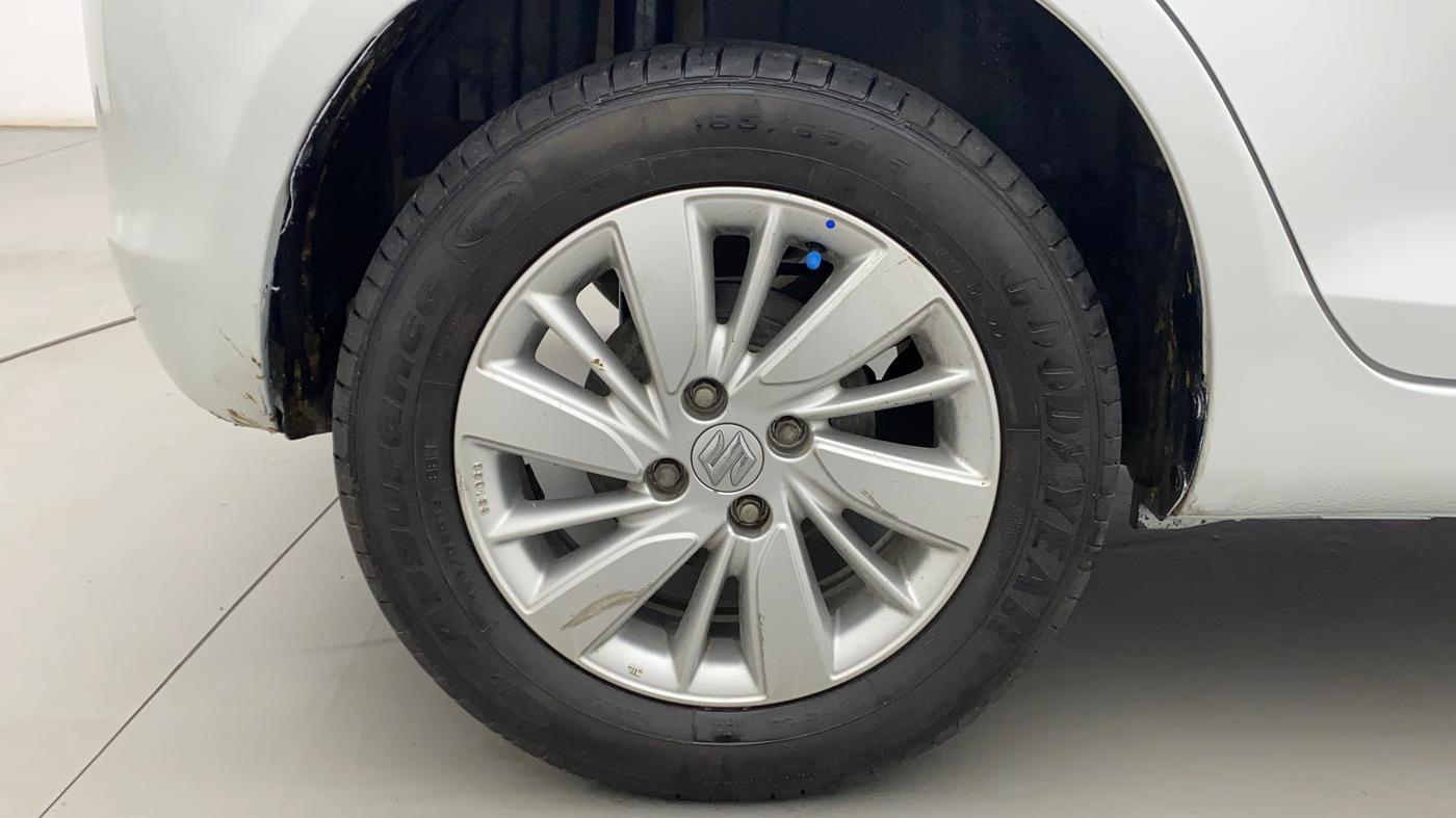 2016 Maruti Swift ZXI, Petrol, Manual, 68,264 km, Right Rear Wheel
