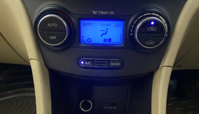 2011 Hyundai Verna FLUIDIC 1.6 VTVT EX, Petrol, Manual, 55,695 km, Automatic Climate Control