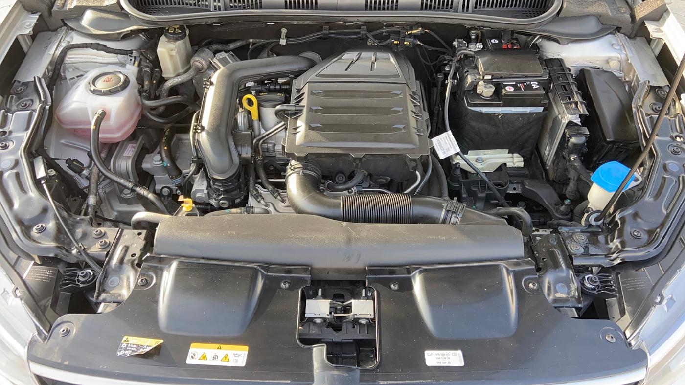 2022 Volkswagen VIRTUS TOPLINE TSI 1.0 AT, Petrol, Automatic, 81,788 km, Engine View