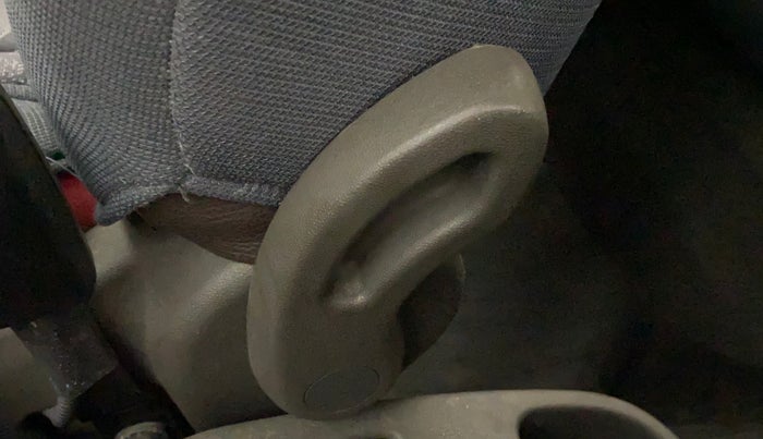 2012 Hyundai i10 SPORTZ 1.2 AT, Petrol, Automatic, 72,999 km, Driver Side Adjustment Panel