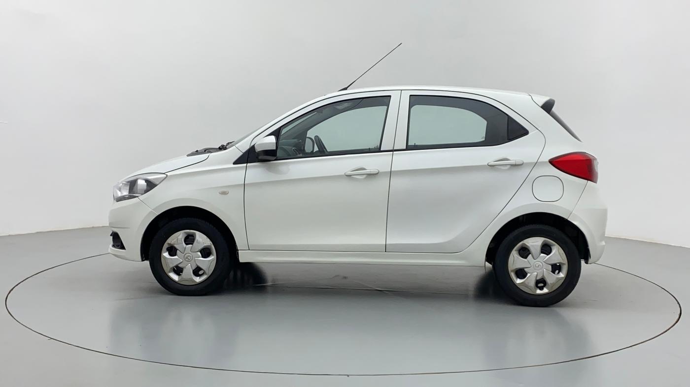 2017 Tata Tiago XT 1.2 REVOTRON, Petrol, Manual, 26,417 km, Left Side
