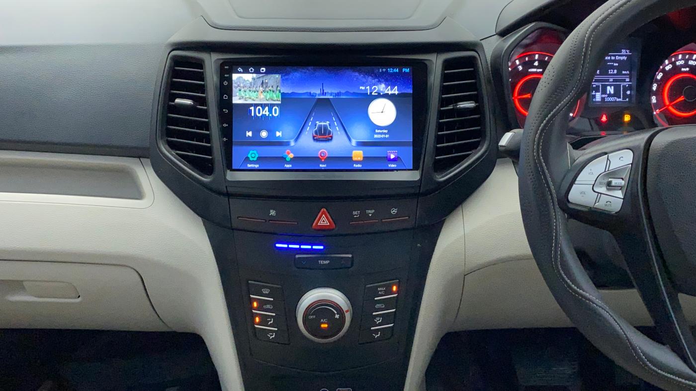 2022 Mahindra XUV300 W6 1.2 PETROL AMT, Petrol, Automatic, 10,007 km, Air Conditioner