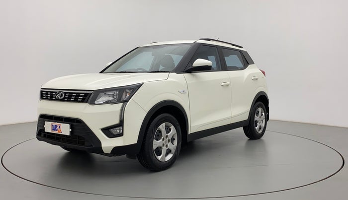 2022 Mahindra XUV300 W6 1.2 PETROL AMT, Petrol, Automatic, 10,007 km, Left Front Diagonal