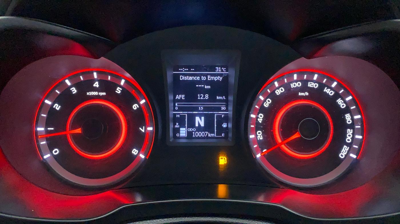 2022 Mahindra XUV300 W6 1.2 PETROL AMT, Petrol, Automatic, 10,007 km, Odometer Image
