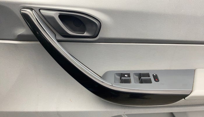 2020 Tata TIGOR XMA PETROL, Petrol, Automatic, 49,262 km, Driver Side Door Panels Control