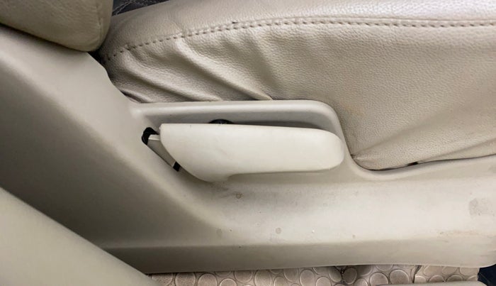 2016 Maruti Ertiga VXI, Petrol, Manual, 39,738 km, Driver Side Adjustment Panel