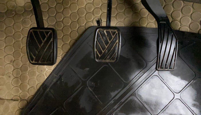 2016 Maruti Ertiga VXI, Petrol, Manual, 39,738 km, Pedals