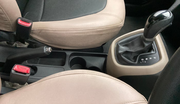 2018 Hyundai Grand i10 SPORTZ AT 1.2 KAPPA VTVT, Petrol, Automatic, 67,778 km, Gear Lever