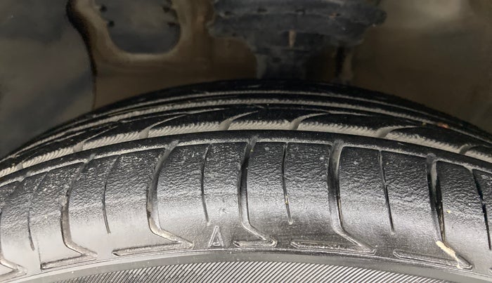 2018 Hyundai Grand i10 SPORTZ AT 1.2 KAPPA VTVT, Petrol, Automatic, 67,778 km, Left Front Tyre Tread