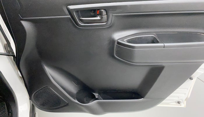 2020 Maruti S PRESSO VXI+, Petrol, Manual, 16,428 km, Driver Side Door Panels Control