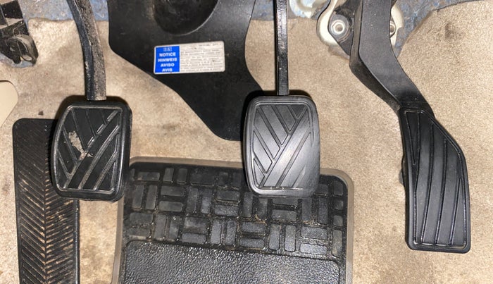 2016 Maruti Ciaz VDI+ SHVS, Diesel, Manual, 68,371 km, Pedals