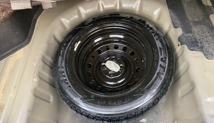 2016 Maruti Ciaz VDI+ SHVS, Diesel, Manual, 68,371 km, Spare Tyre