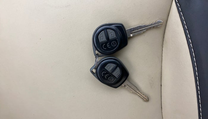 2016 Maruti Ciaz VDI+ SHVS, Diesel, Manual, 68,371 km, Key Close Up