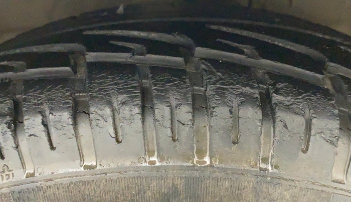 2010 Honda Accord 2.4L INSPIRE MT, Petrol, Manual, 50,045 km, Right Front Tyre Tread