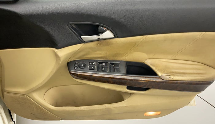 2010 Honda Accord 2.4L INSPIRE MT, Petrol, Manual, 50,045 km, Driver Side Door Panels Control