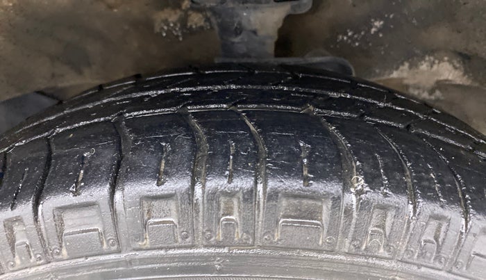 2018 Maruti Eeco 5 STR WITH A/C+HTR, Petrol, Manual, 31,475 km, Right Front Tyre Tread